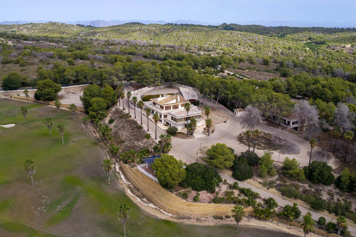 Sierra Escalona Private Estate
