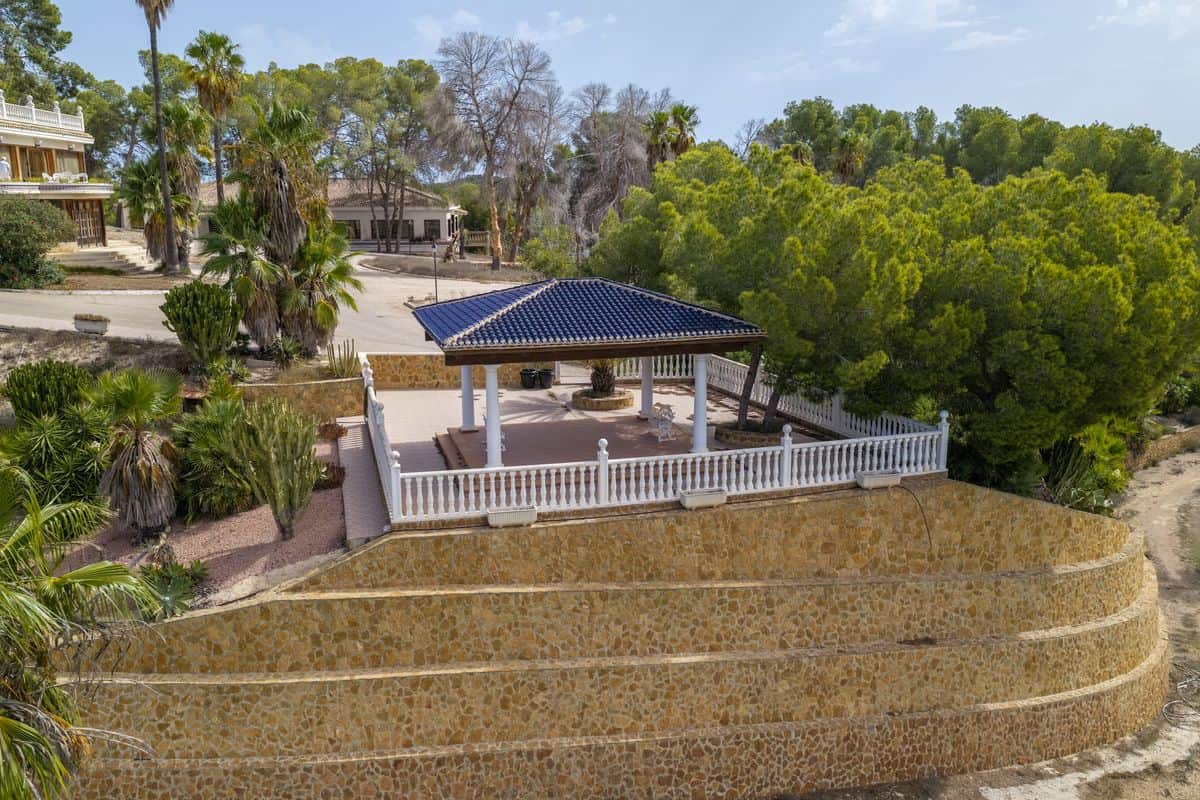 Sierra Escalona Private Estate