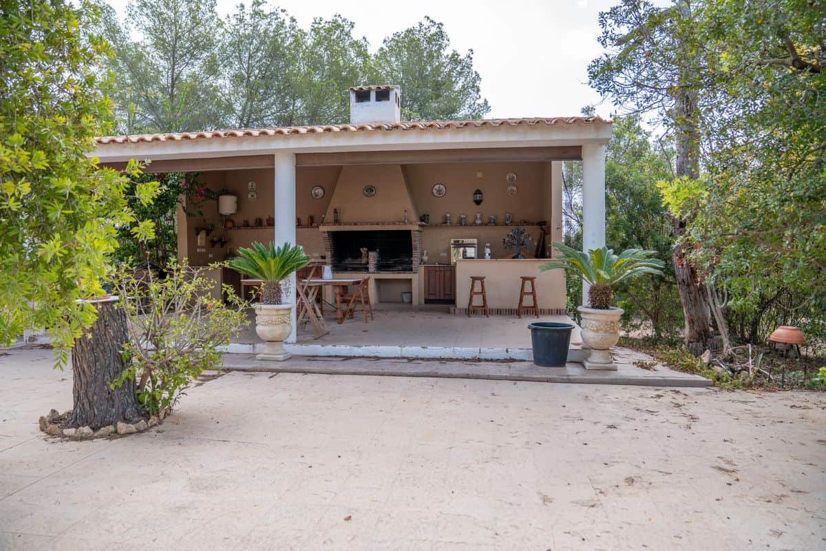 Sierra Escalona Private Estate