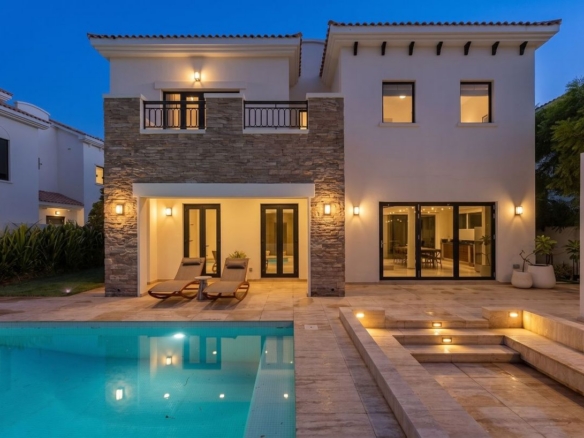 Furnished Golf Course Villa in Lime Tree Valley