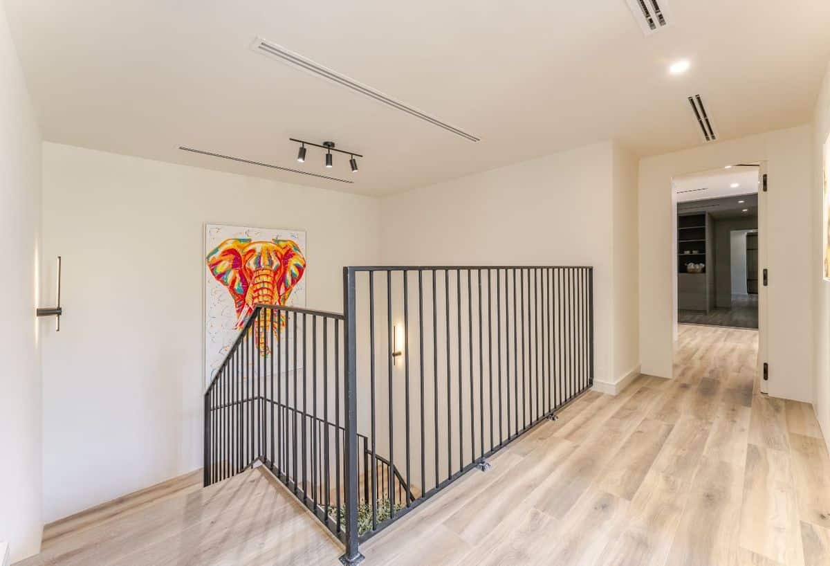 Extended Golf Course Villa in Esmeralda