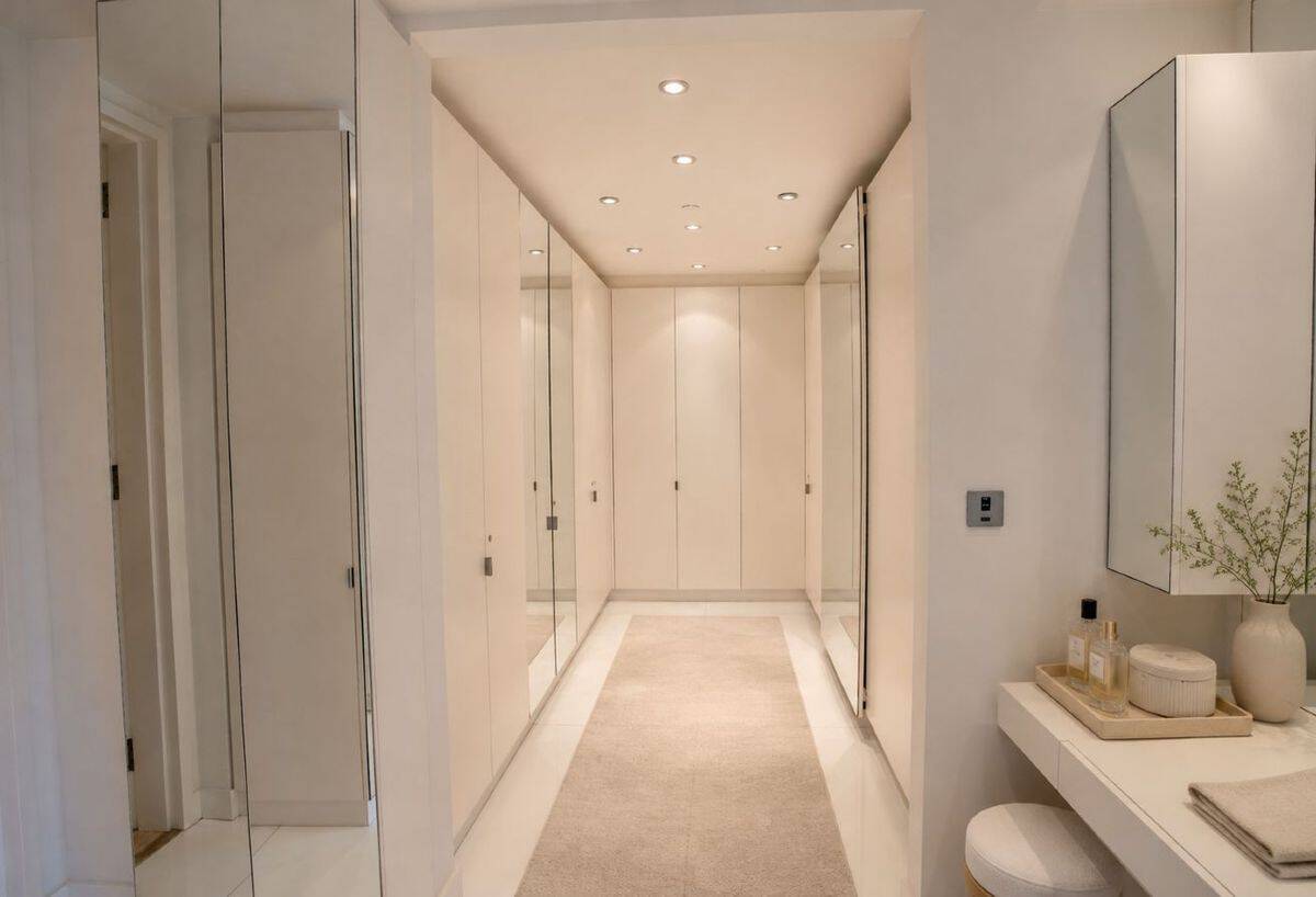 Burj Khalifa Apartment