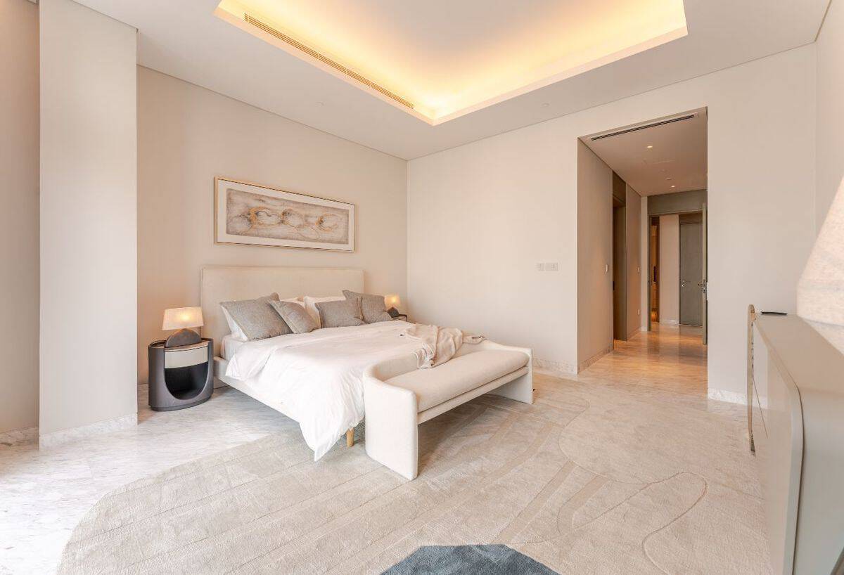 High-Floor Penthouse in IL Primo