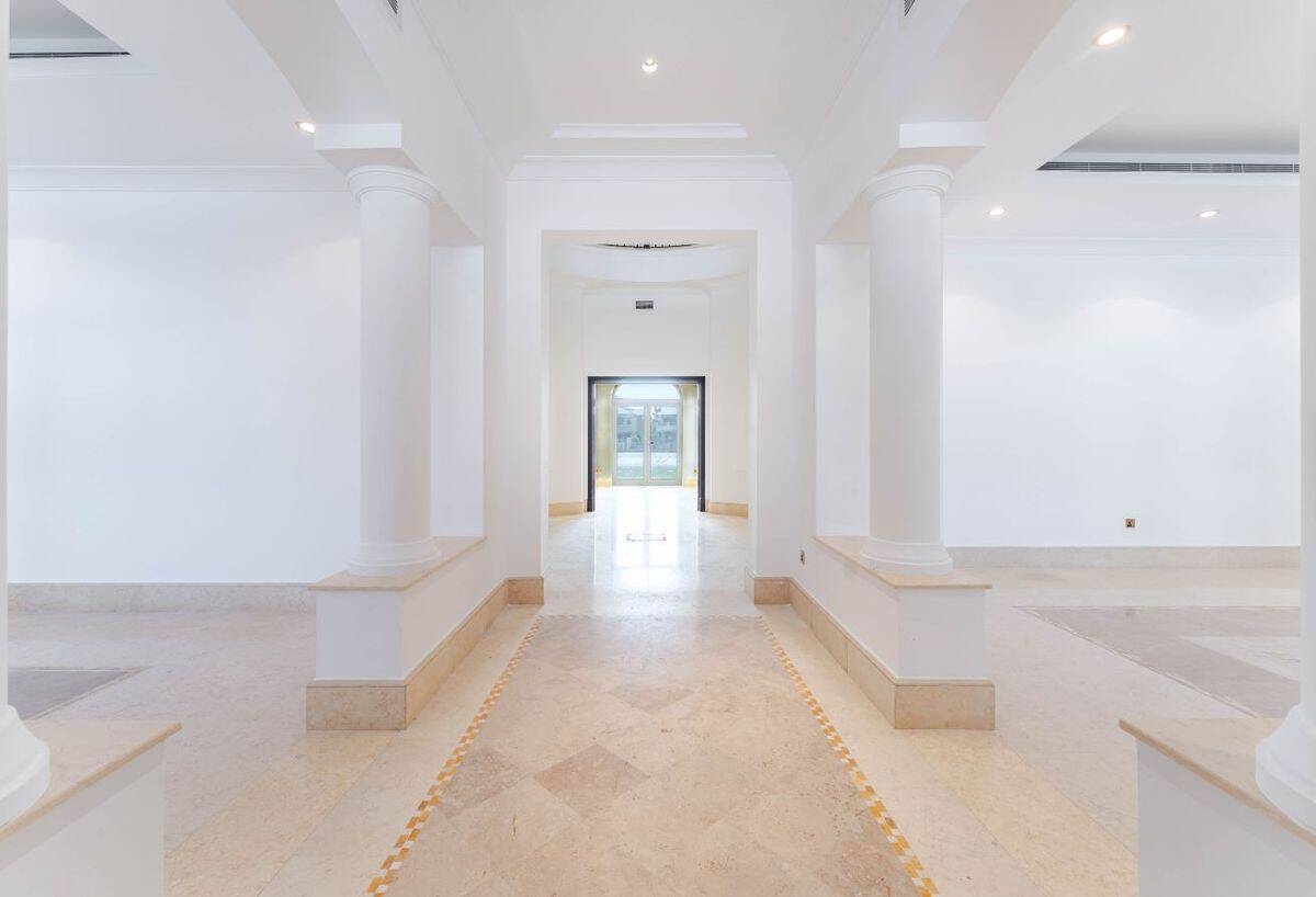 Villa con jardín con acceso privado a la playa