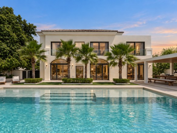 Extended Golf Course Villa in Esmeralda