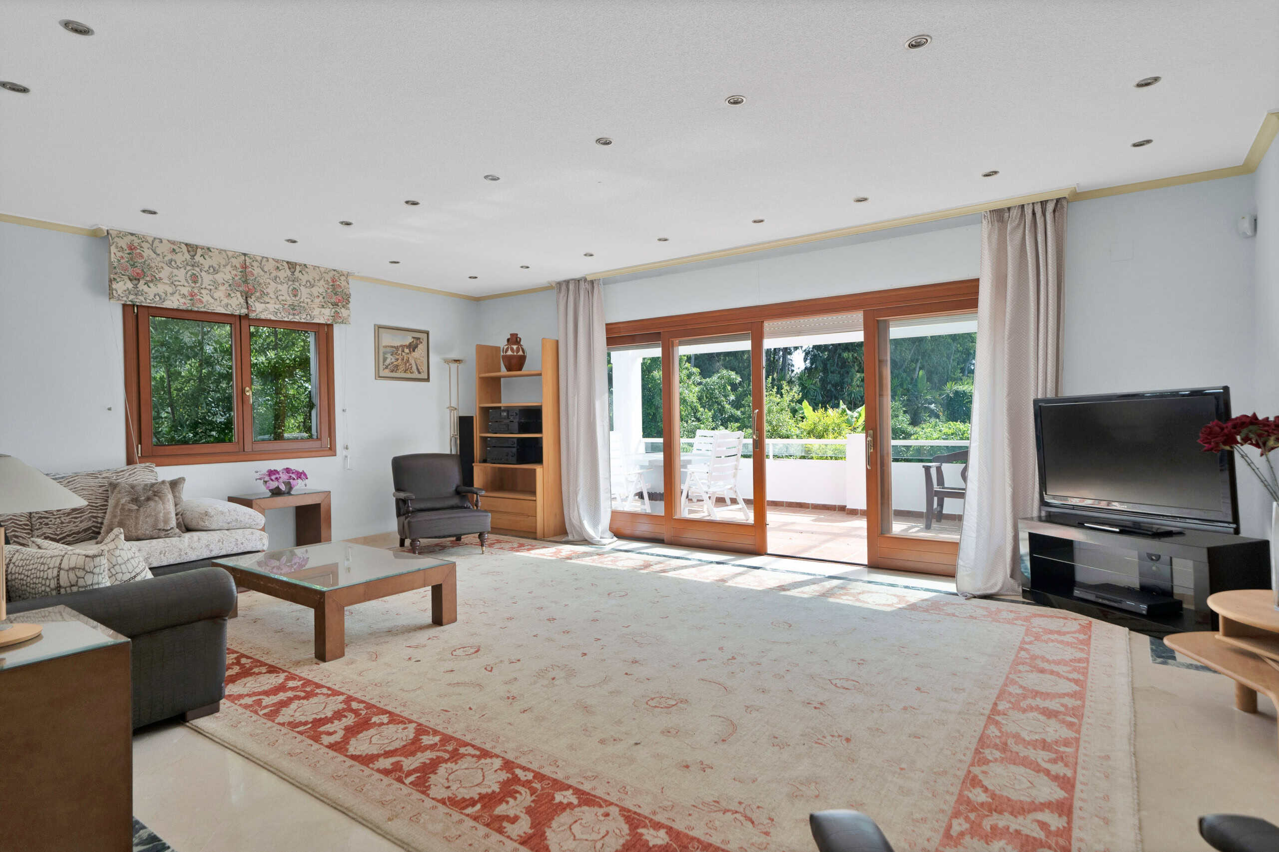 Beachside Villa on the New Golden Mile