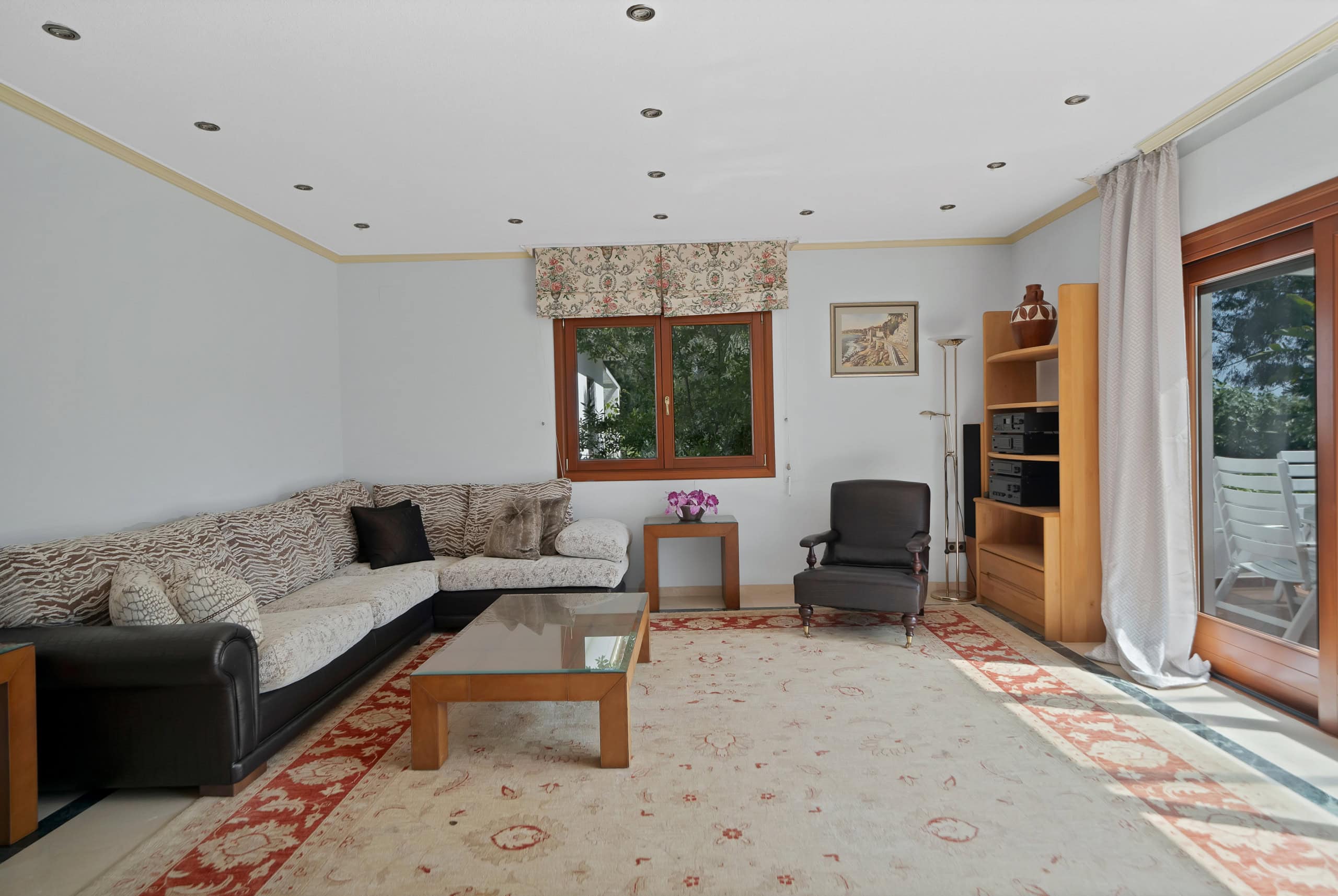 Beachside Villa on the New Golden Mile