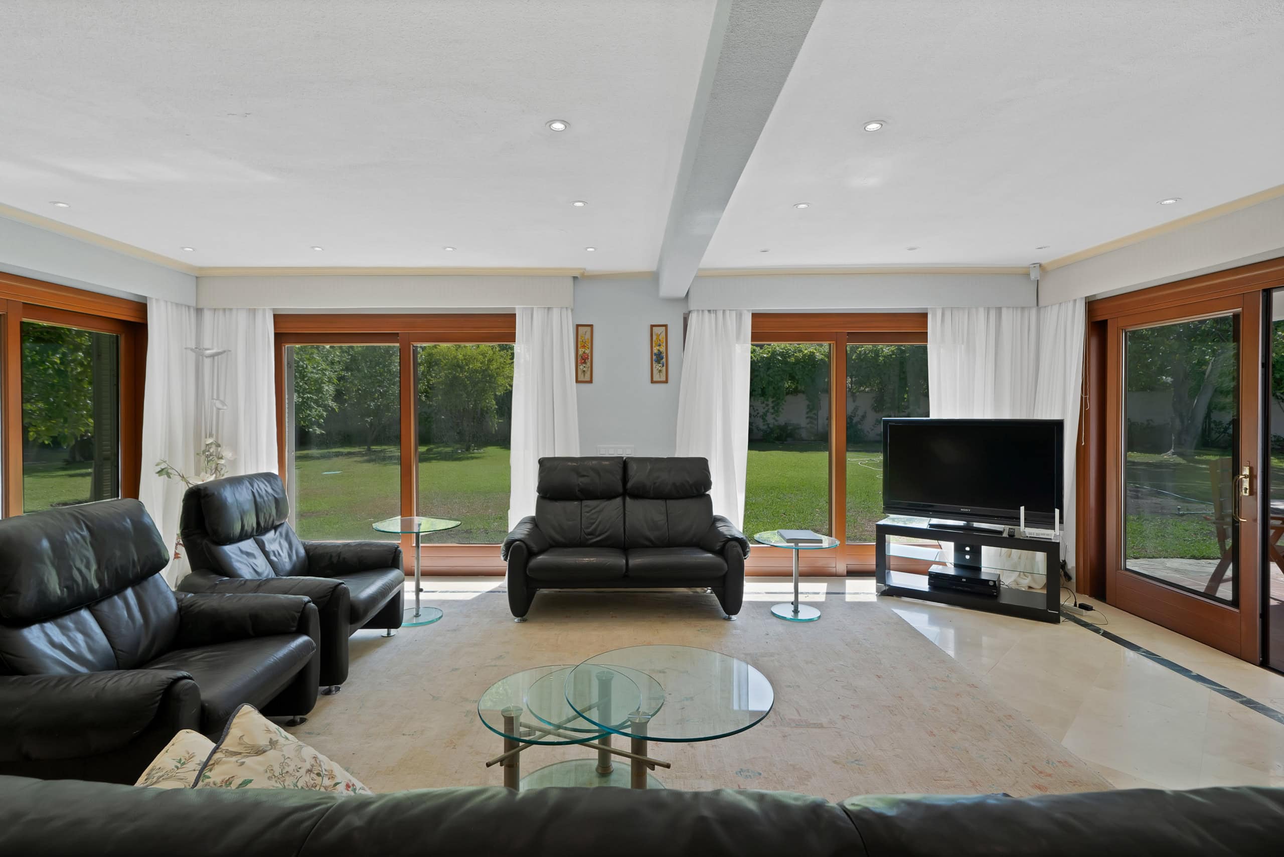 Beachside Villa on the New Golden Mile