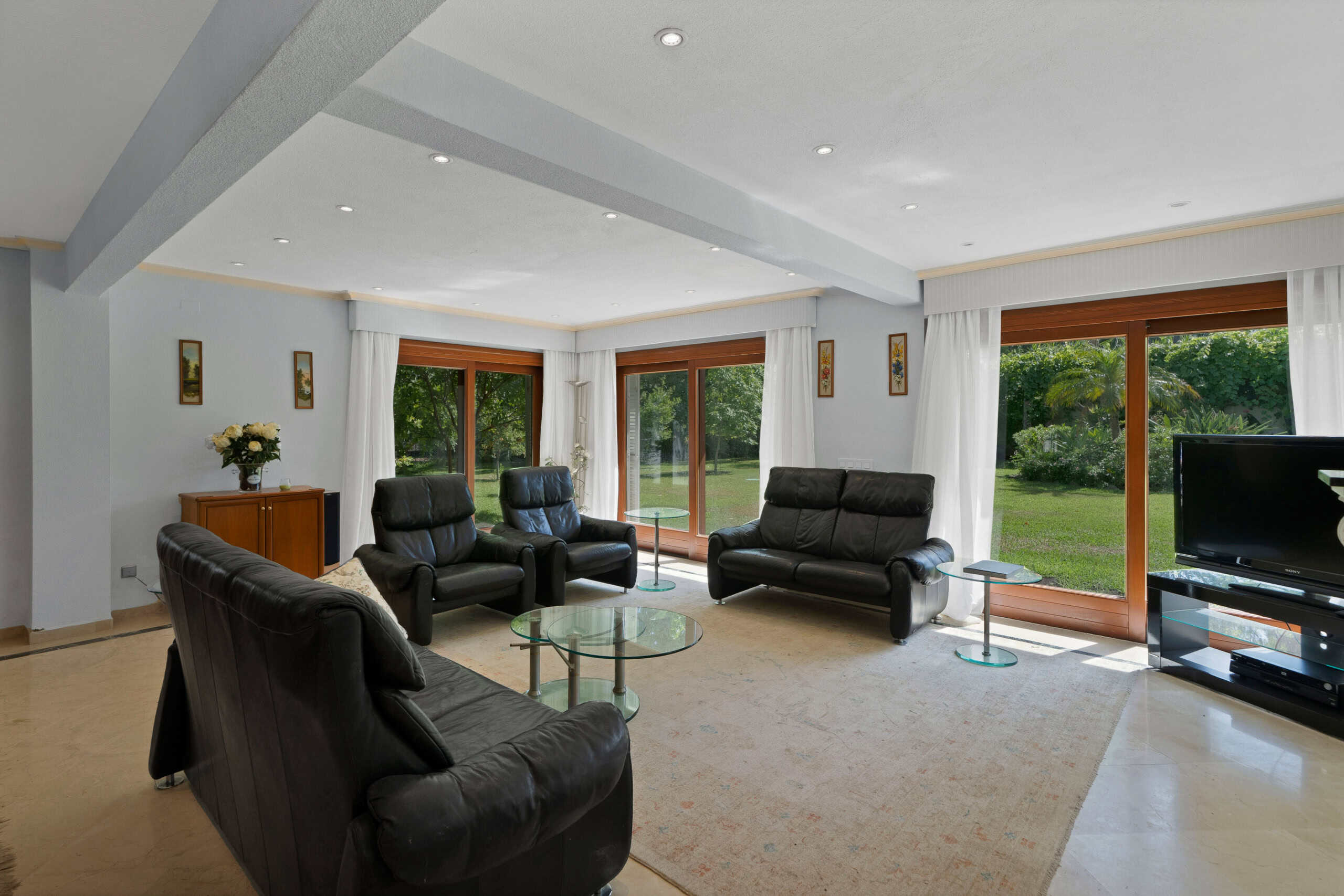 Beachside Villa on the New Golden Mile