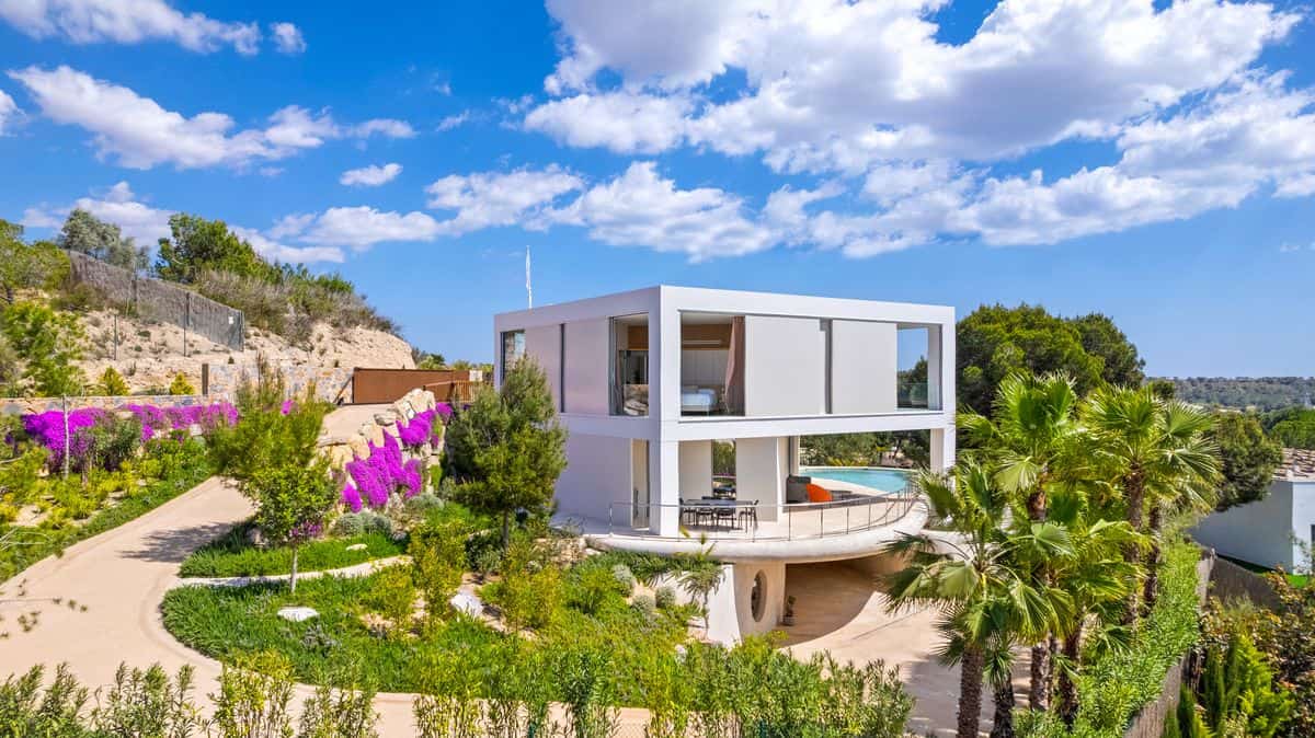 PAU-21 Contemporary Villa