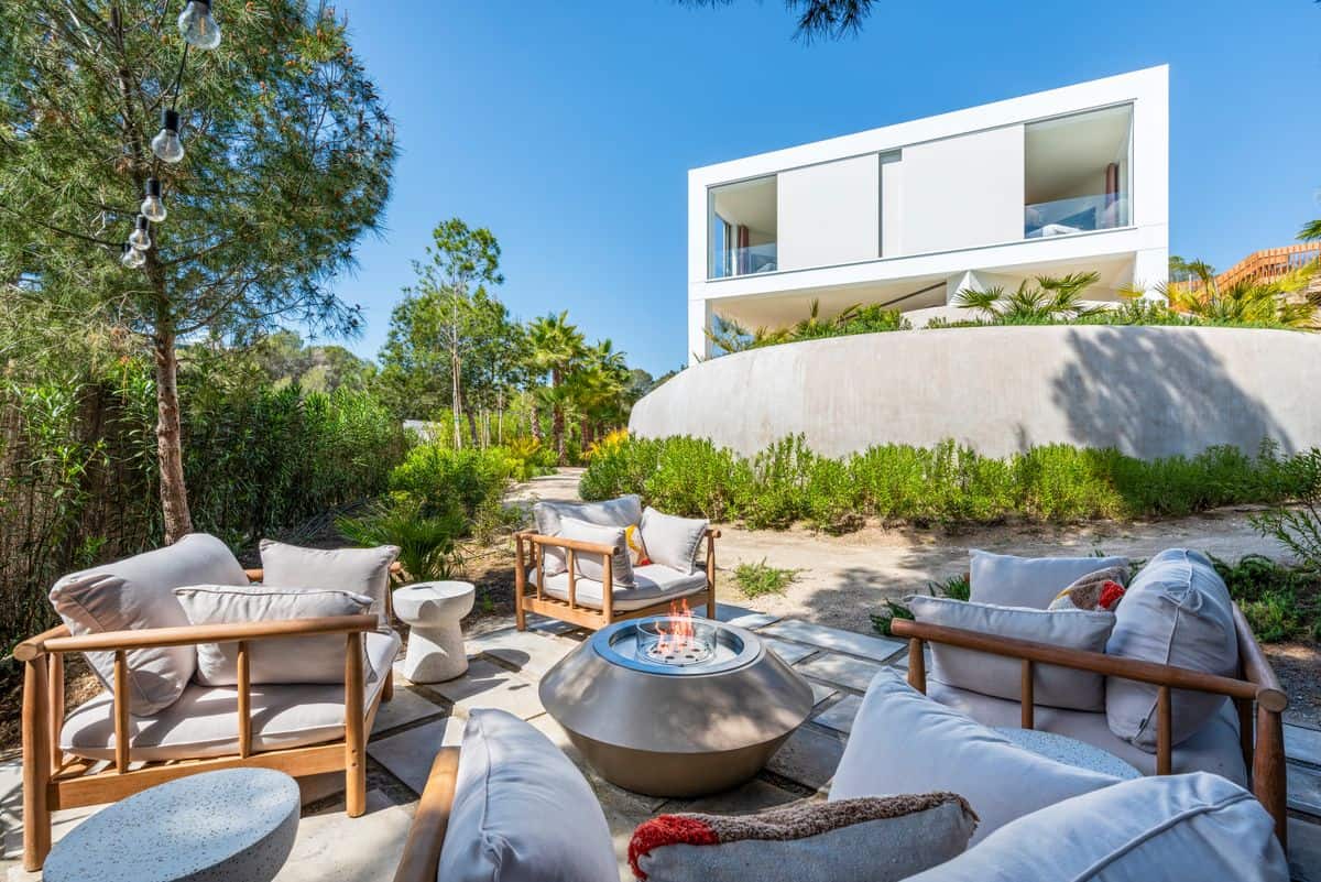 PAU-21 Contemporary Villa