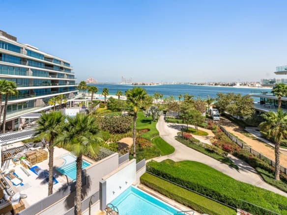 W Residences Palm Jumeirah Residence