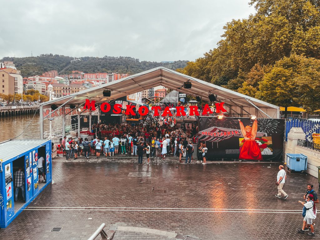 The main arena full of people at La Semana Grande
