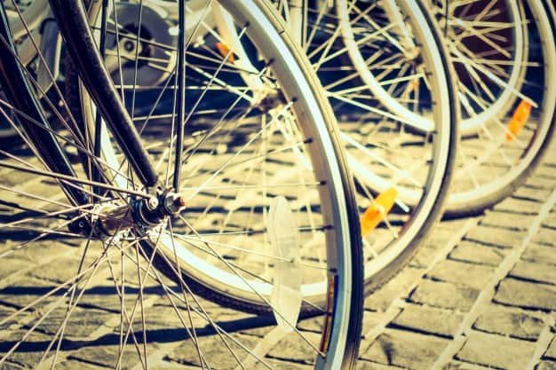 ruote-sport-della-bicicletta-cavalcare-epoca_1203-5631