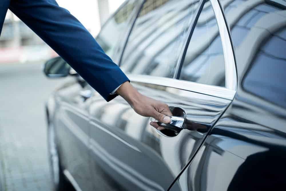 come-funziona-moving-class-limousine