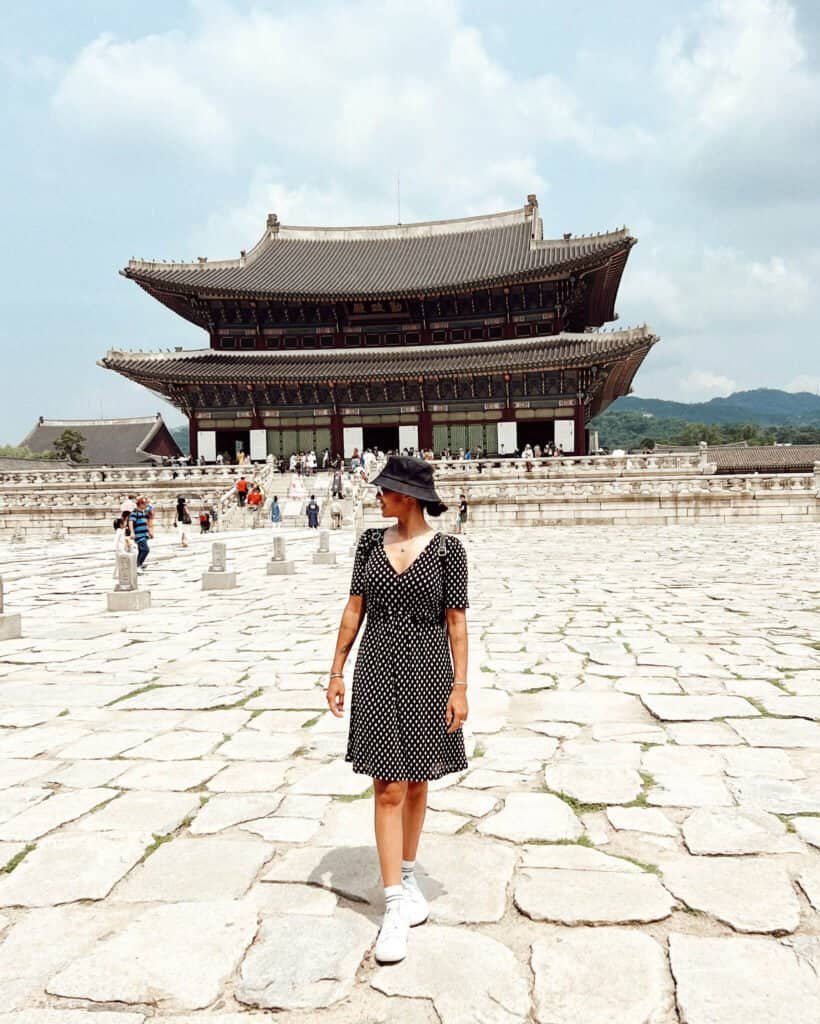 gyeongbokgung palace in seoul