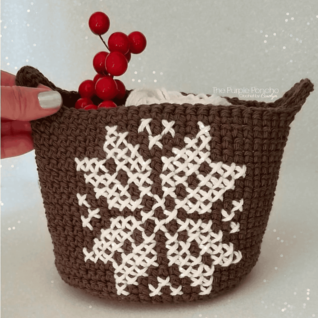 SNOWFLAKE BASKET BY THE PURPLE PONCHO