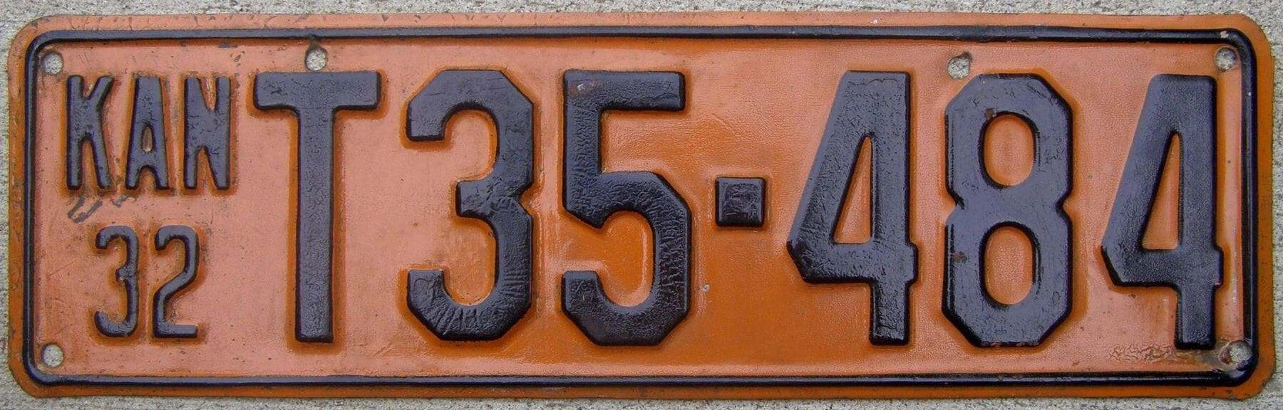 Kansas 1932 truck license plate Ford county #T35-484