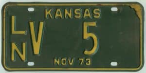 Kansas 1973 car license plate Linn county # LN V-5