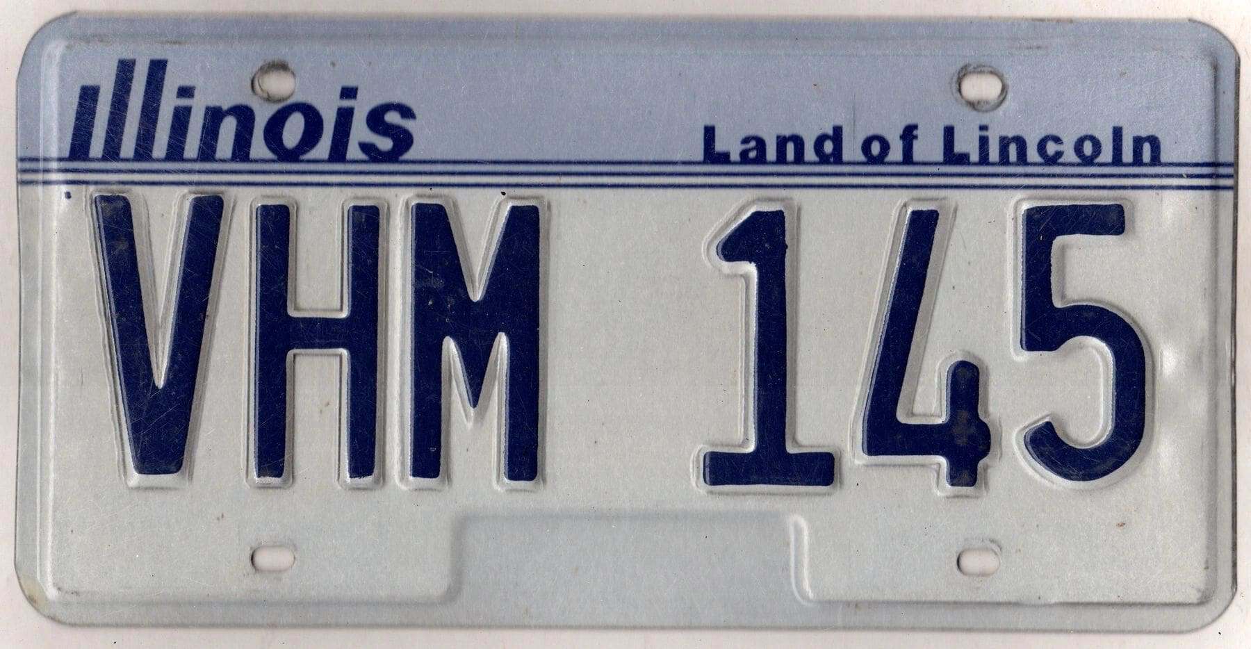 Illinois undated car license plate #VHM-145
