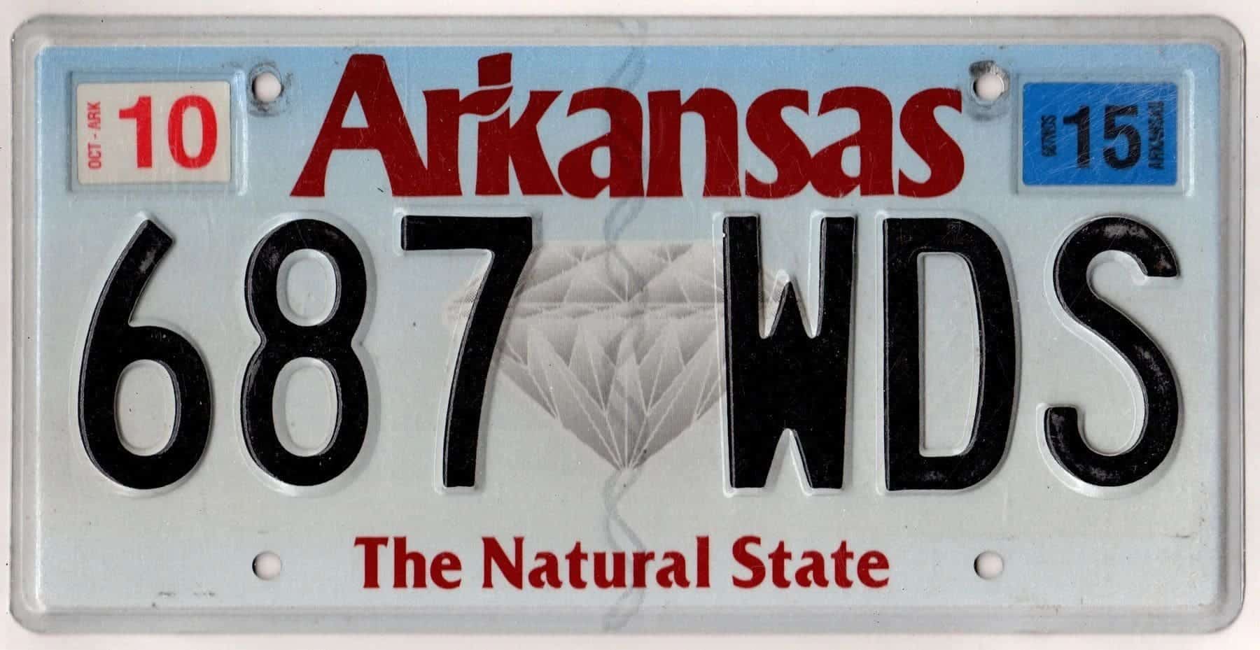 Arkansas 2015 car license plate #687-WDS
