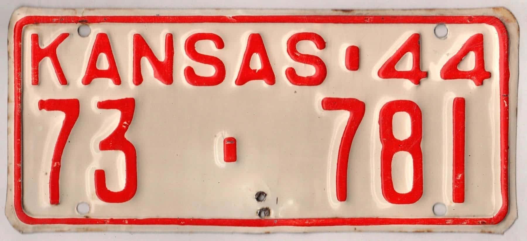 Kansas 1944 car license plate Rush county #73-781