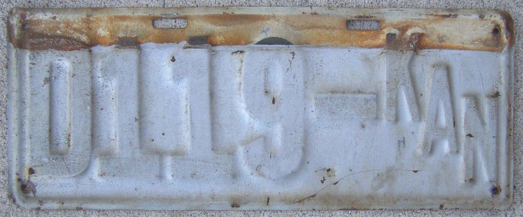 Kansas 1913 dealer license plate #D-119