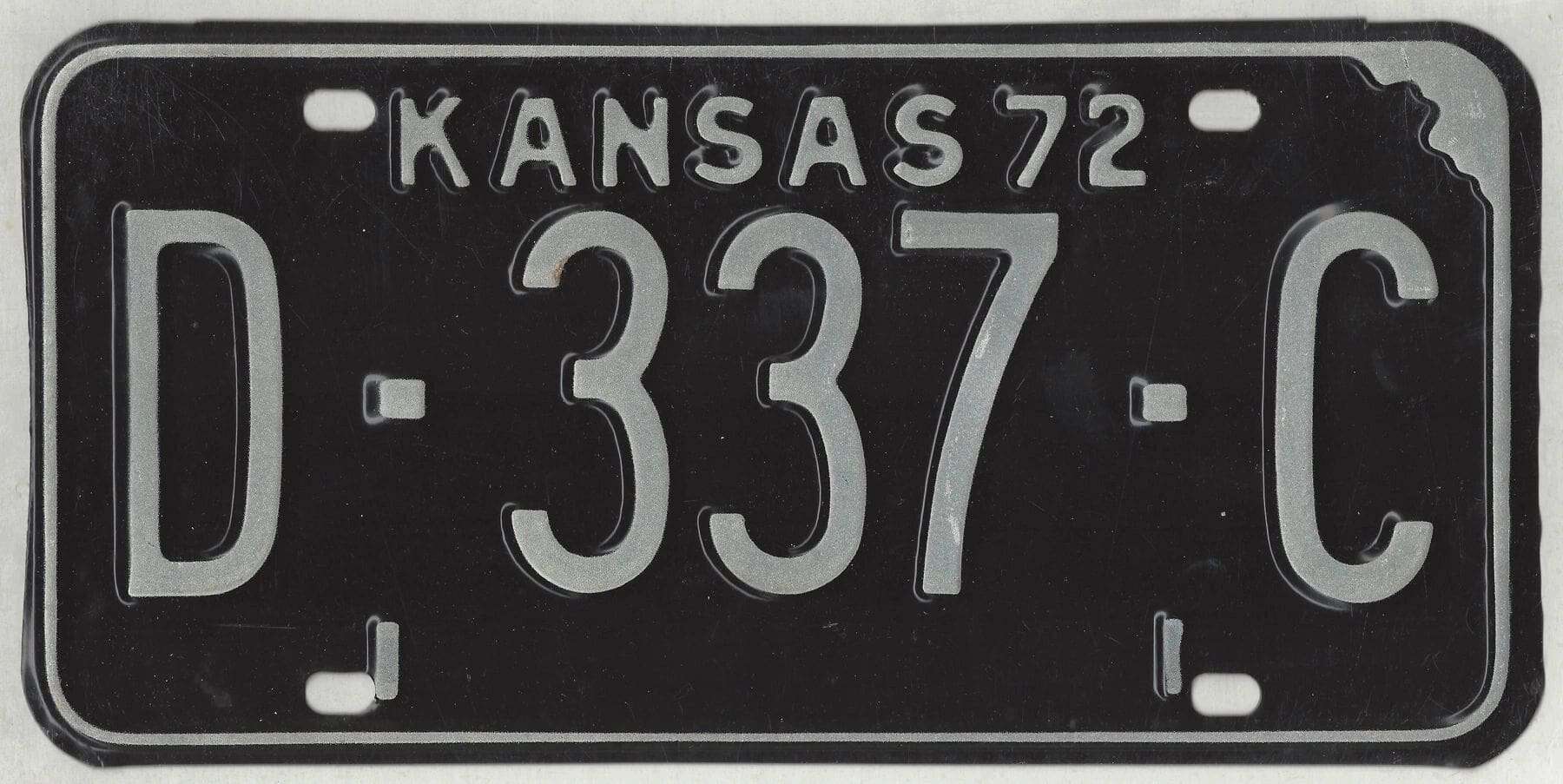 Kansas 1972 dealer license plate #D-337-C