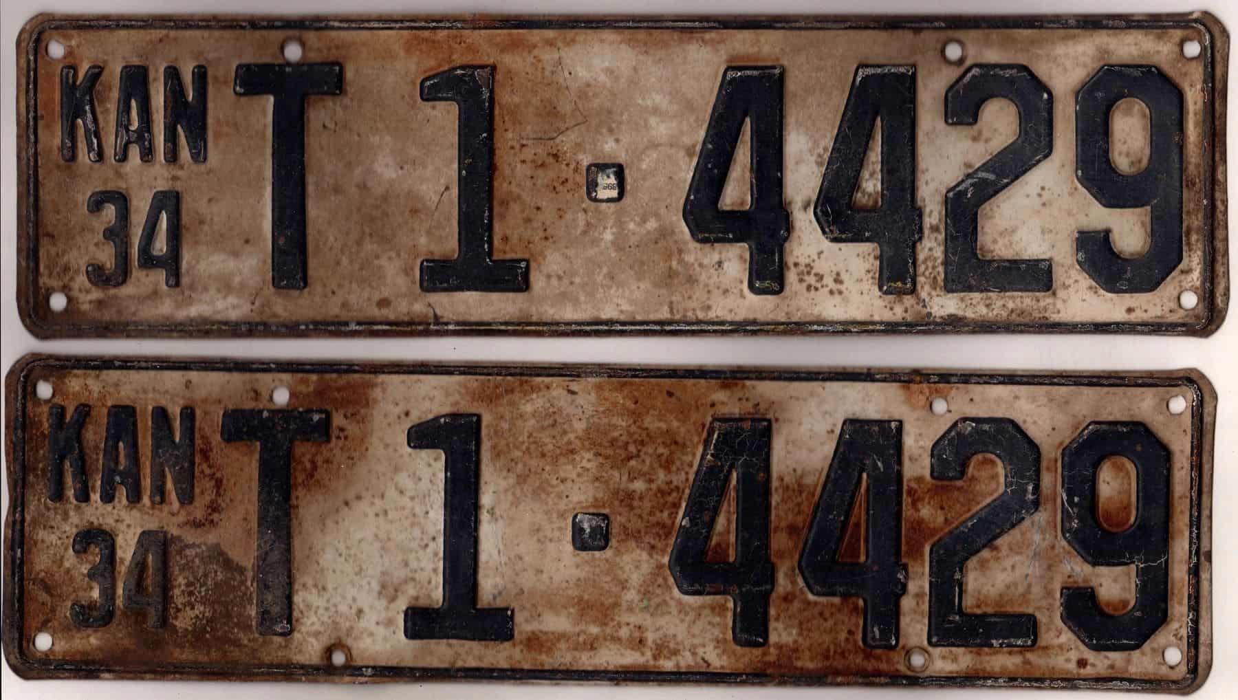 Kansas 1934 truck license plate pair Wyandotte county #T1-4429