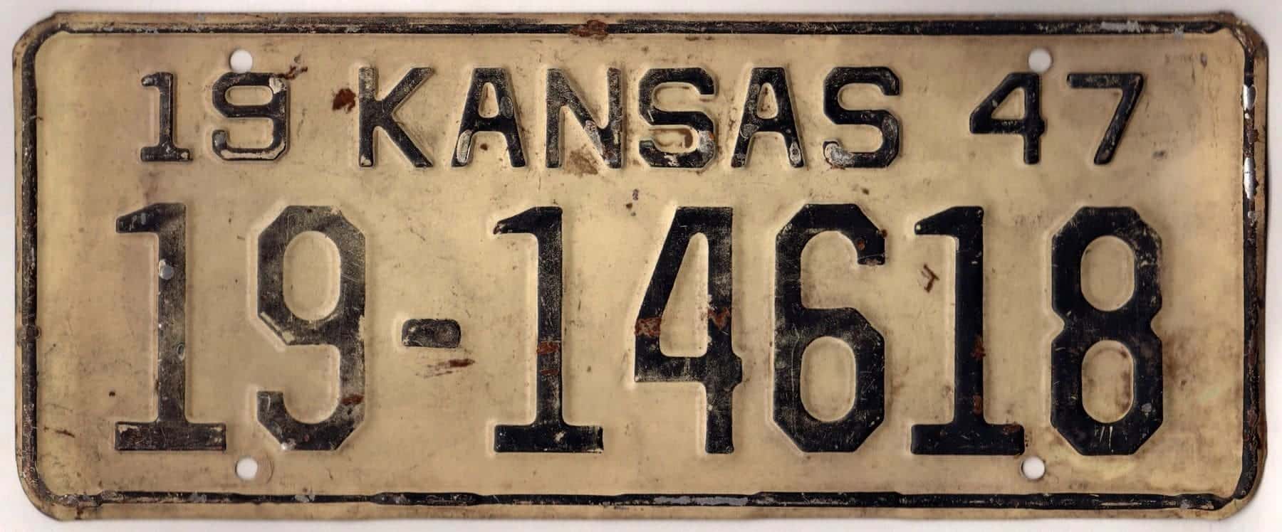Kansas 1947 car license plate Johnson county #19-14618