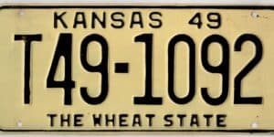 Kansas 1949 truck license plate Linn county #T49-1092