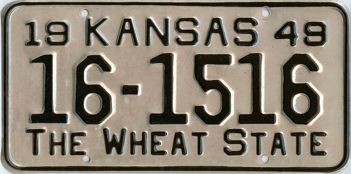 1949 type 1 Kansas Car License Plate #16-1516
