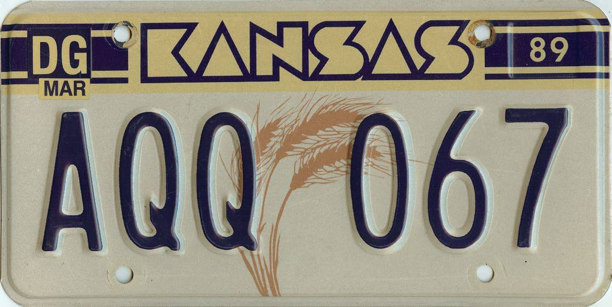 1989 Kansas Car License Plate #AQQ067