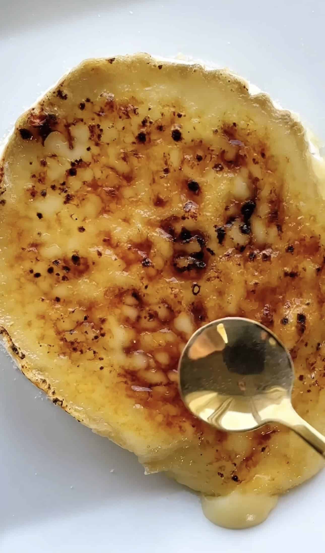 Brûléed Brie- The perfect holiday appetizer