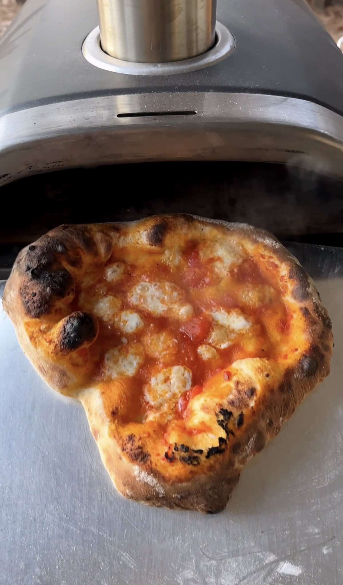Mastering the Art of Neapolitan Pizza: A Foolproof Pizza Dough Recipe