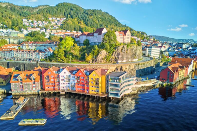 Fjordok, lazac, olaj. Norvégia, a természet kegyeltje