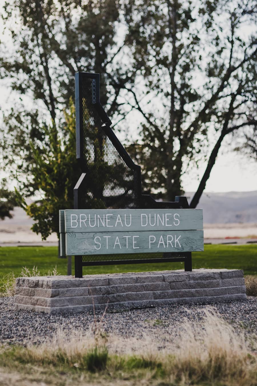 Bruneau Dunes Engagement Session Photography 001