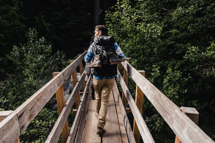 Tamanawas Falls Hike Engagement Session 001
