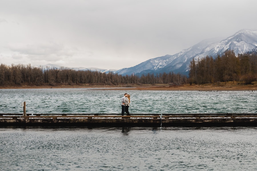 Beacon Rock Cape Horn Engagement Photography 001 1