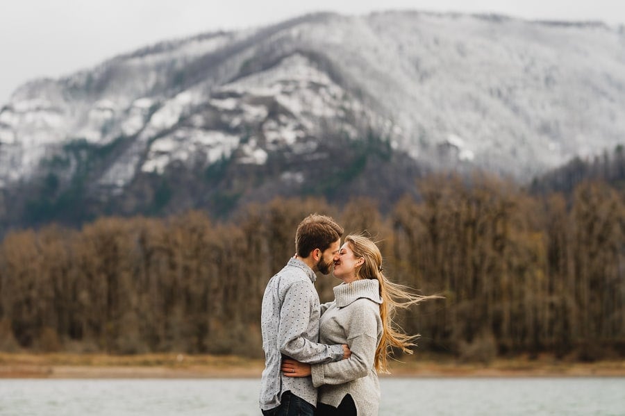 Beacon Rock Cape Horn Engagement Photography 006