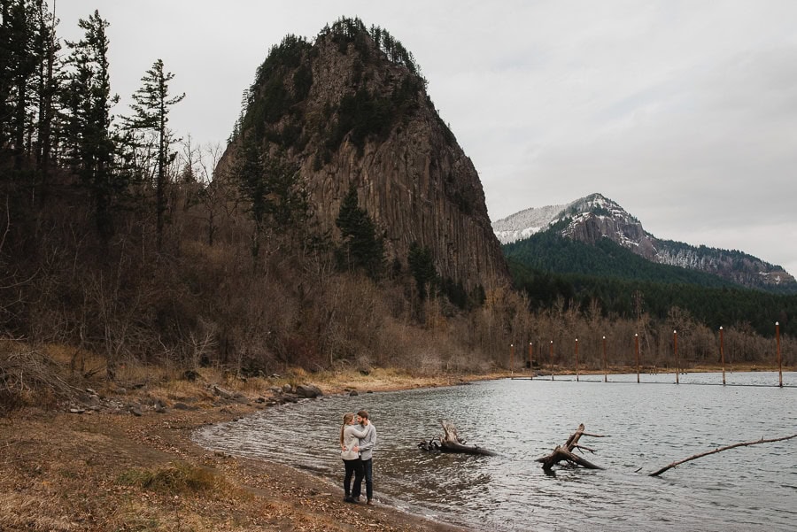 Beacon Rock Cape Horn Engagement Photography 010