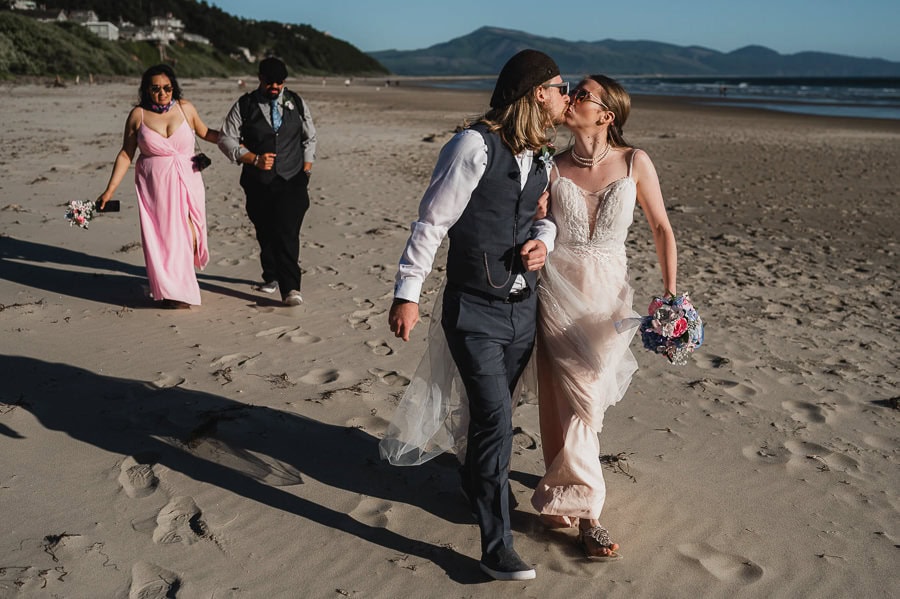 Oregon coast wedding party 