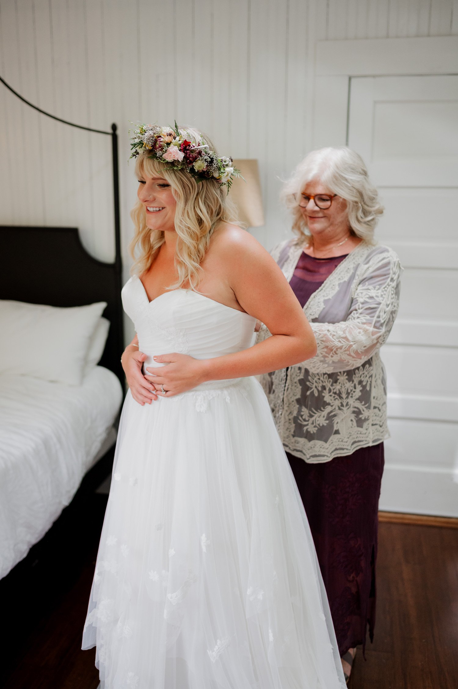 Bridal Veil Lodge Wedding Photography