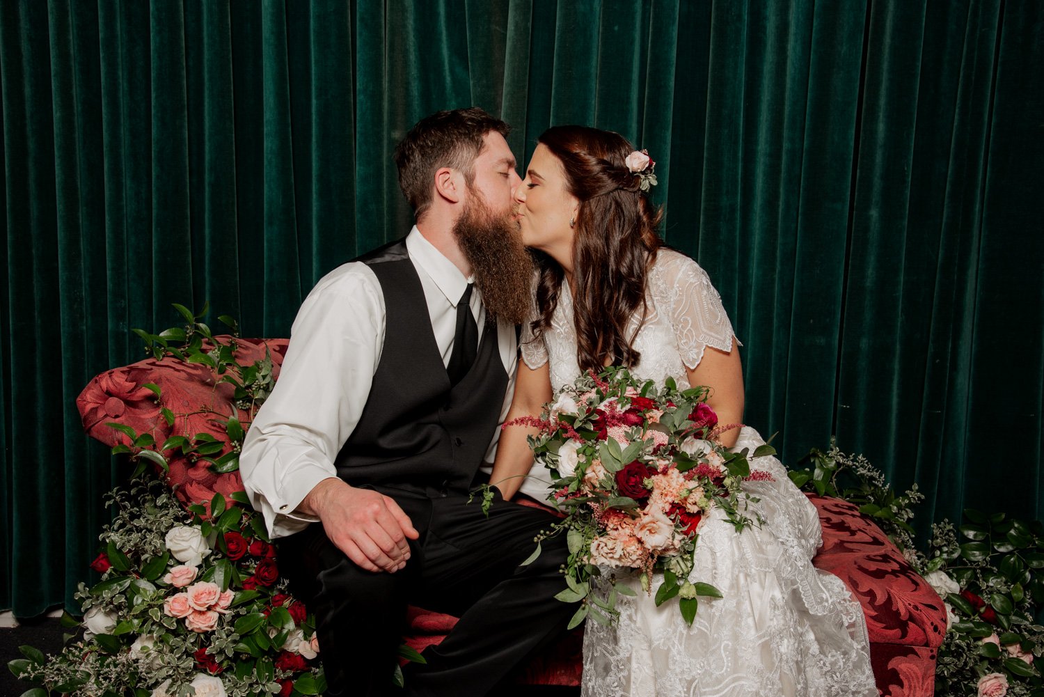 Columbia River Gorge Hotel Wedding Photography