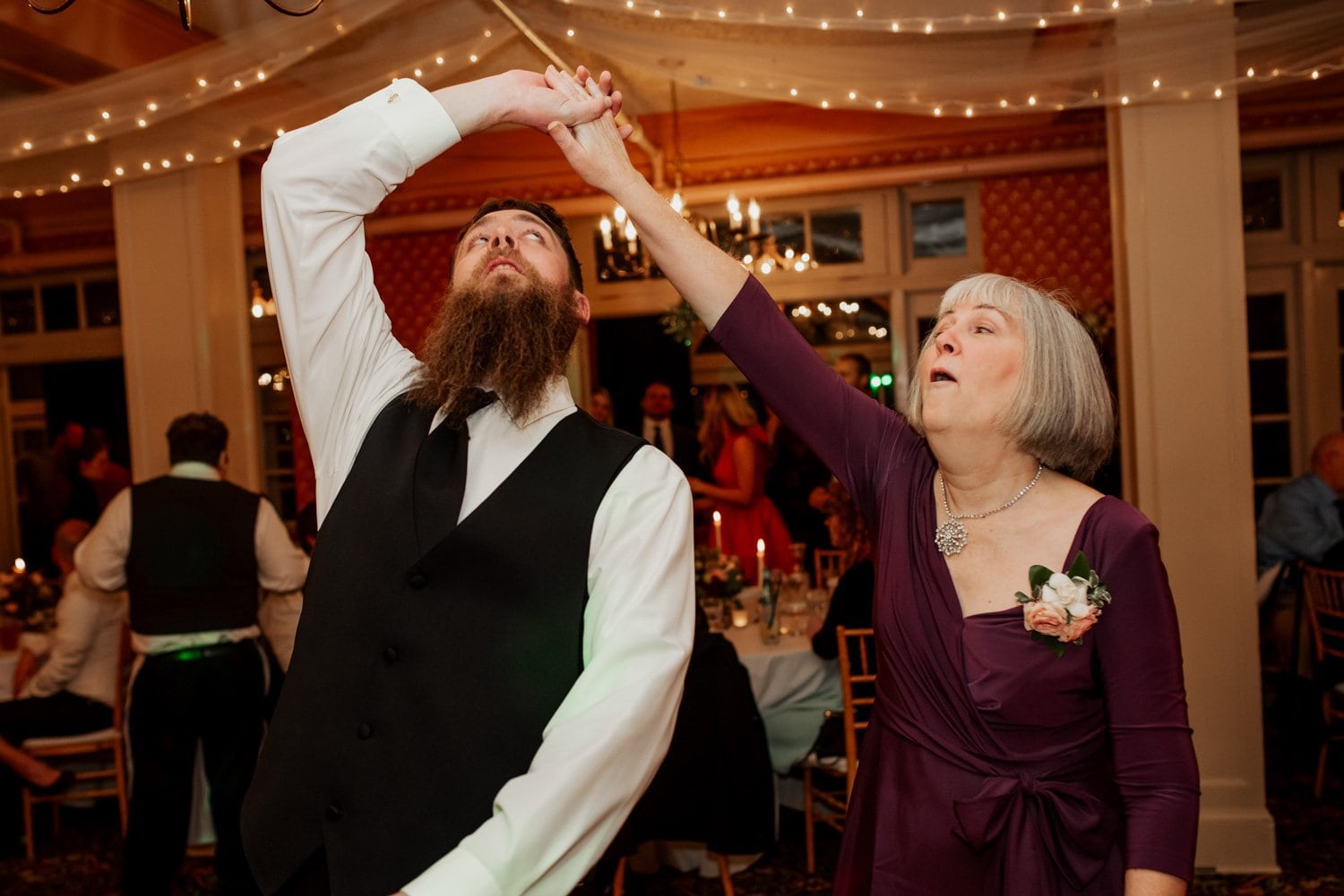 Columbia River Gorge Hotel Wedding Photography