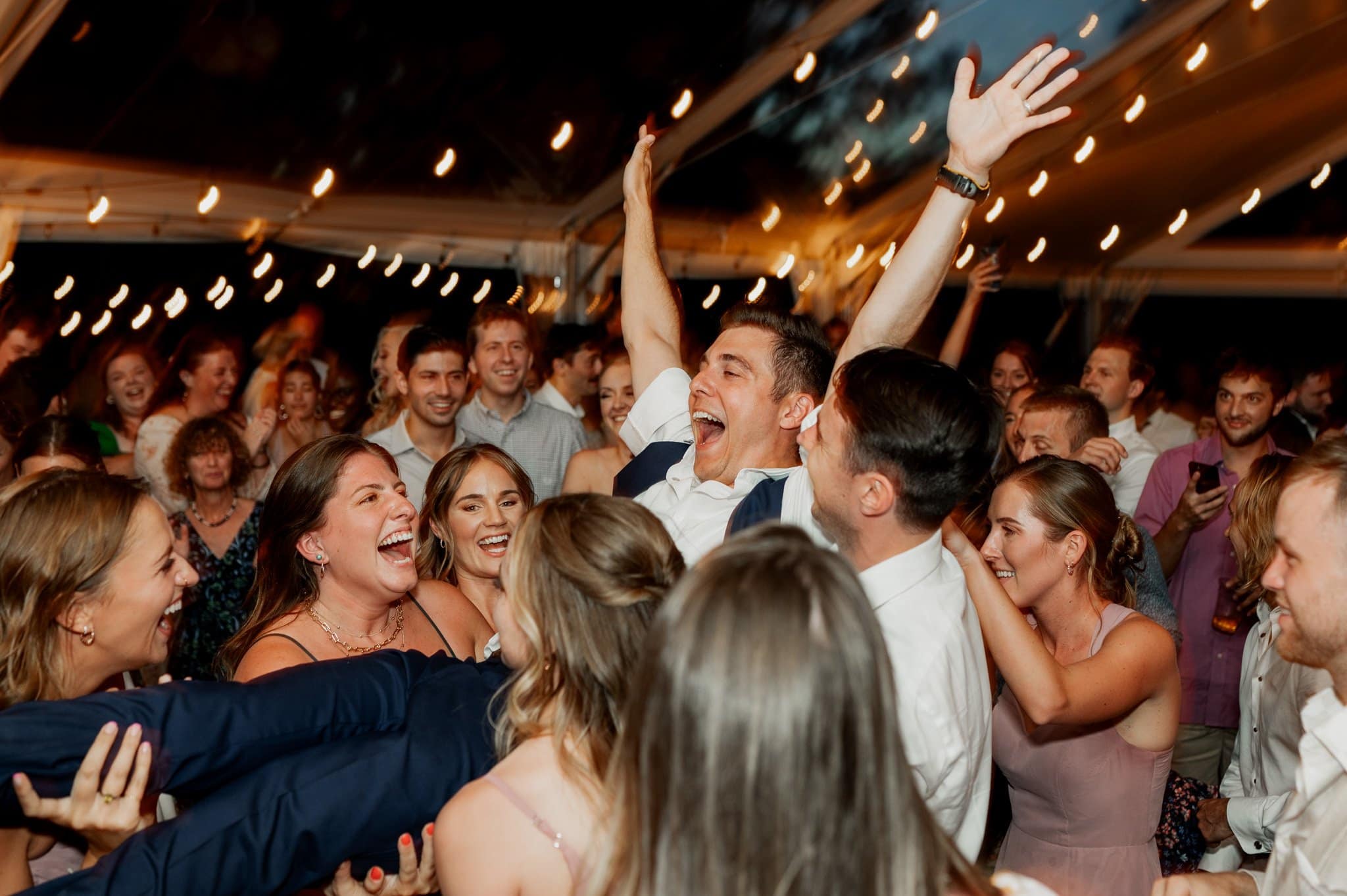 Gorgeous Summer Wedding At The Griffin House