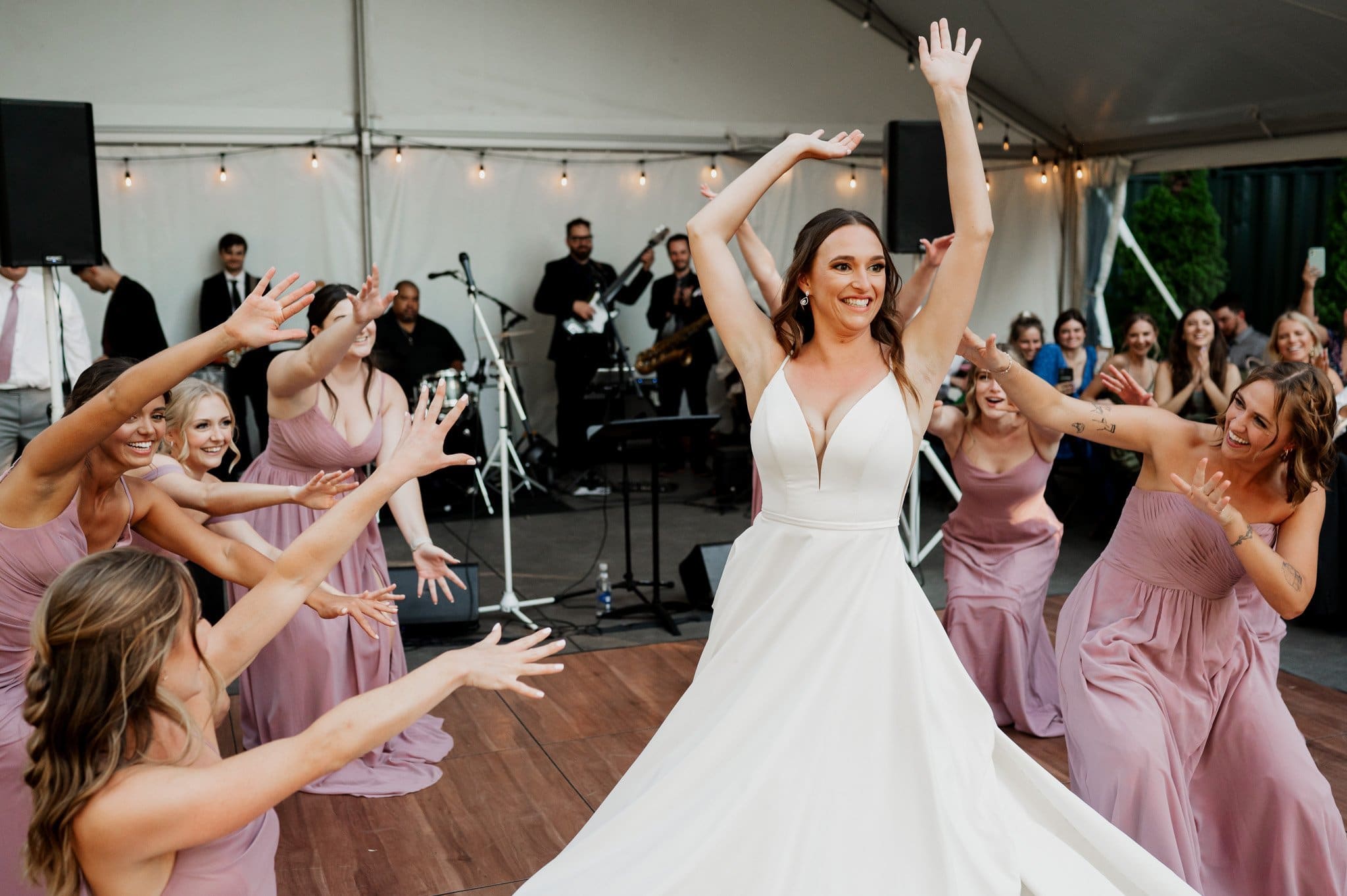 Gorgeous Summer Wedding At The Griffin House