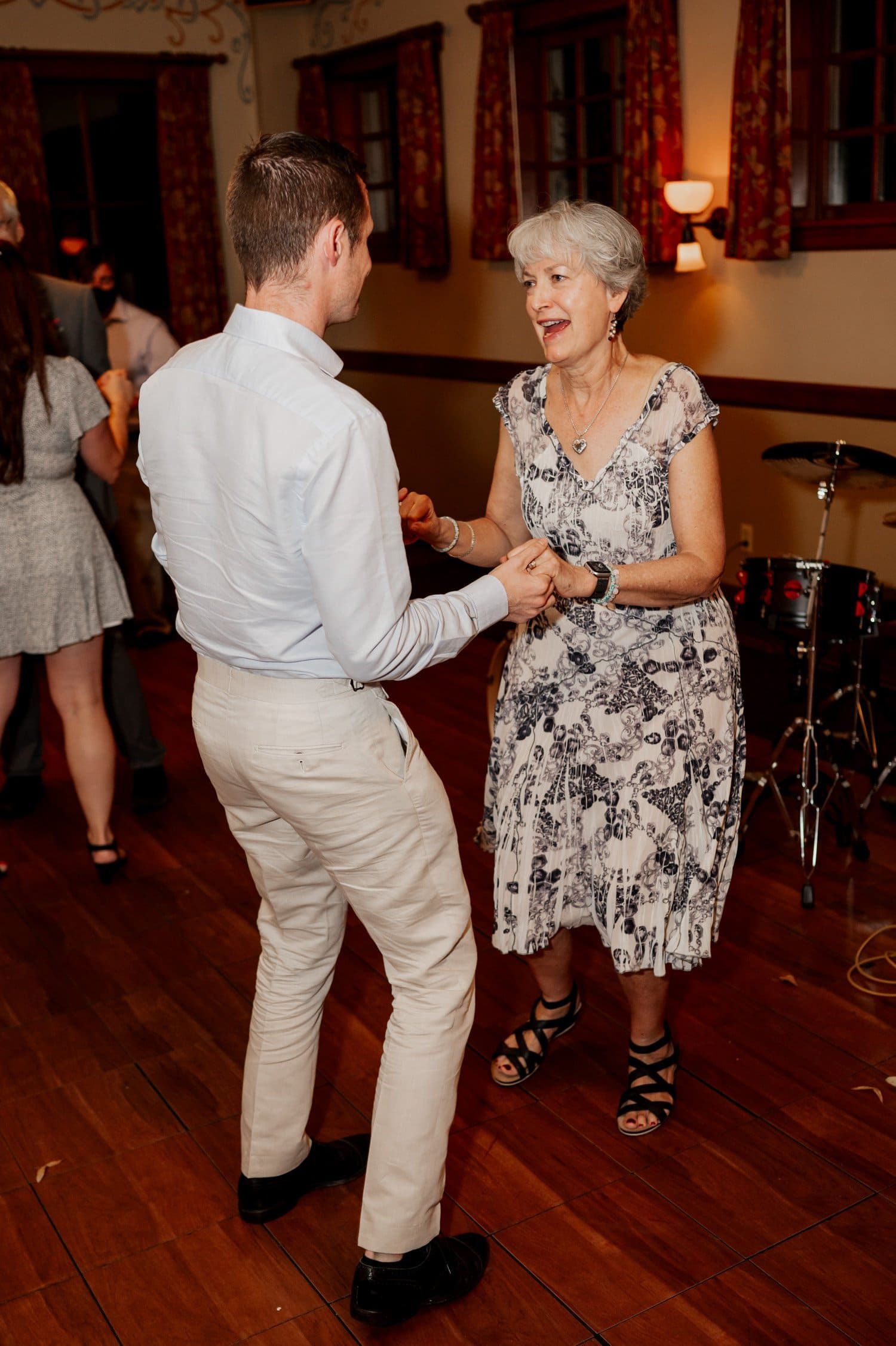 McMenamins Edgefield Wedding Photography