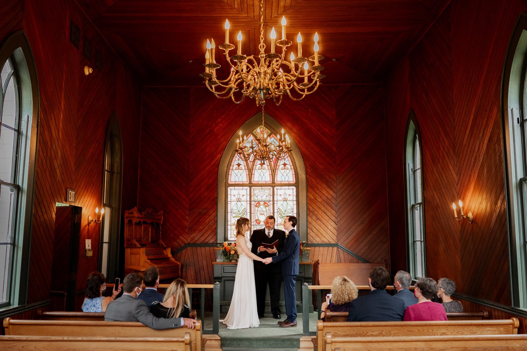 Oaks Pioneer Church Elopement Photography