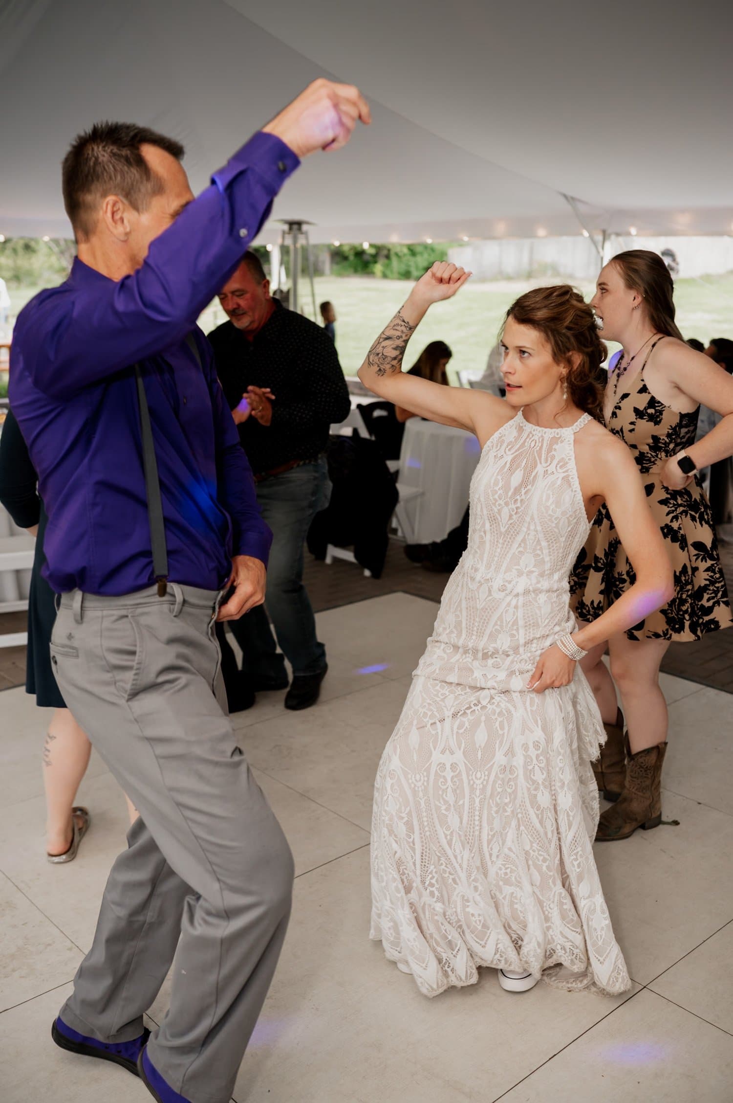 Summer Wedding At Coopers Spur Mountain Resort